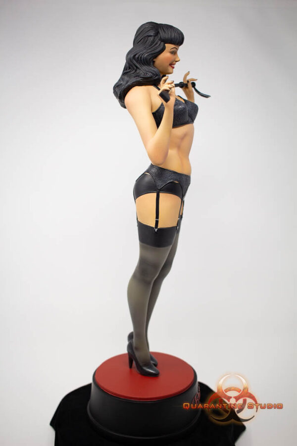 Bettie Page Maquette 1/5th scale Model Kit - Image 5