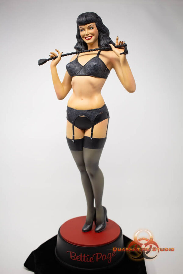 Bettie Page Maquette 1/5th scale Model Kit - Image 3
