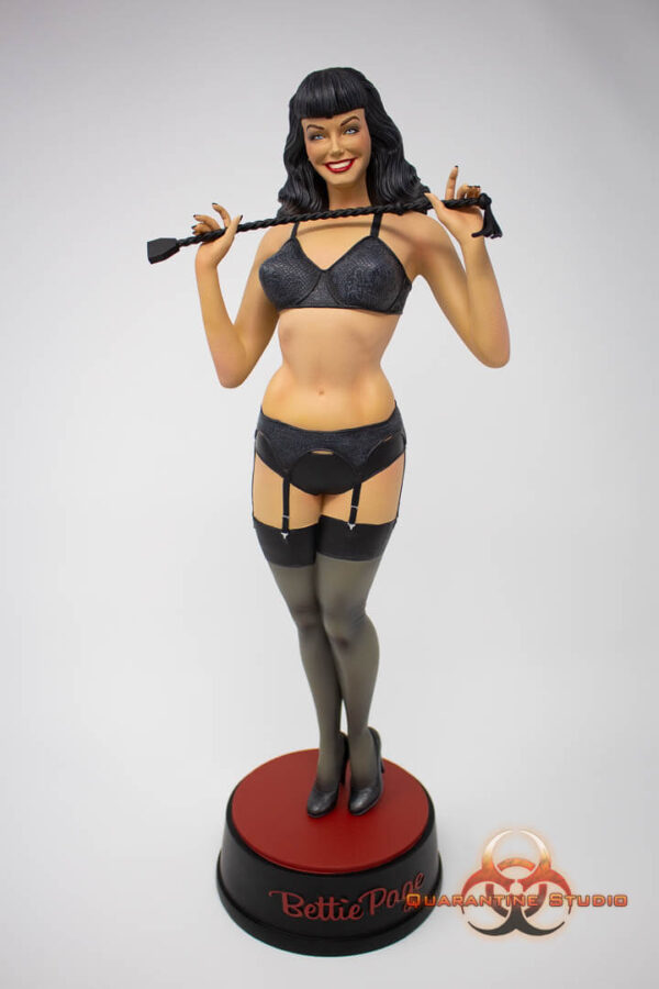 Bettie Page Maquette 1/5th scale Model Kit - Image 2